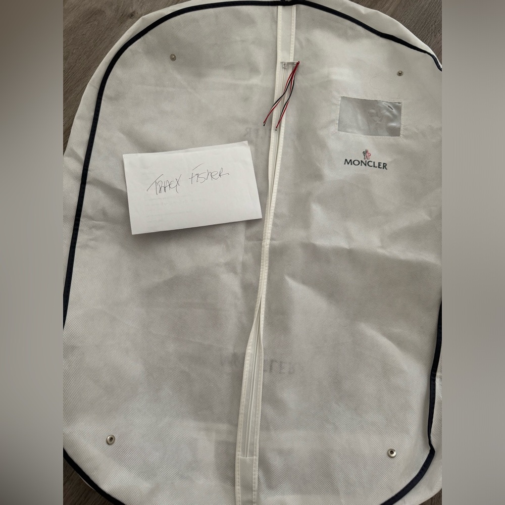 Moncler dustbag for storage